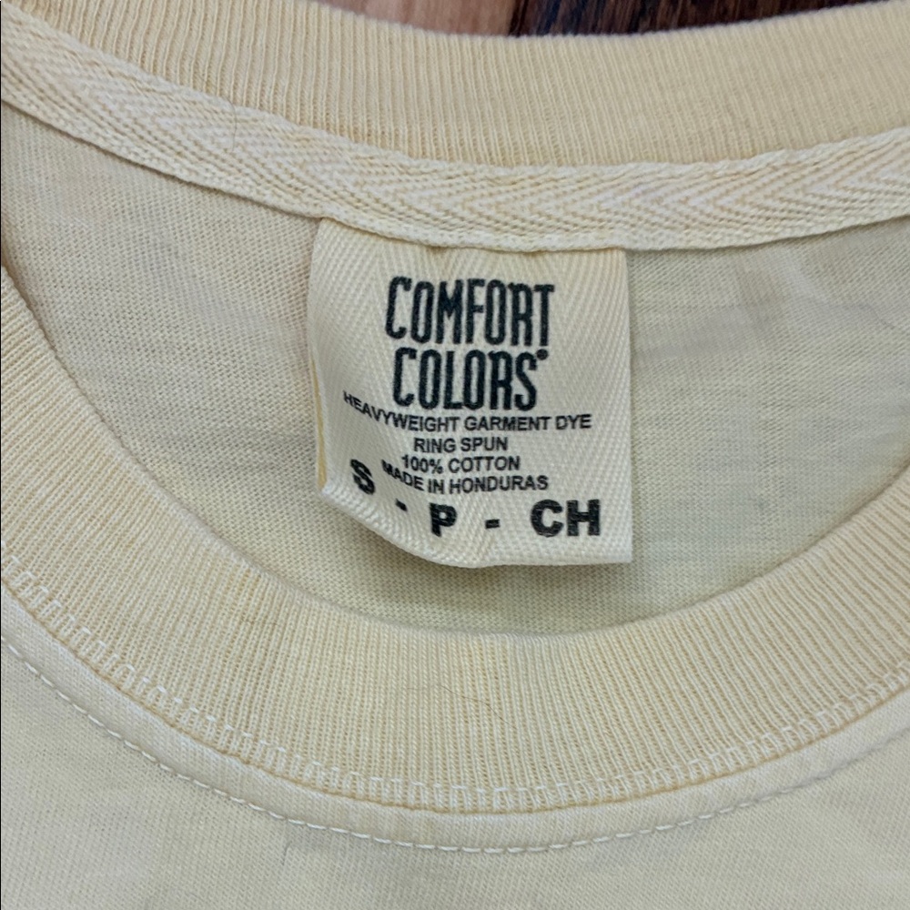 Comfort Colors Cream T-Shirt - Picture 2 of 4